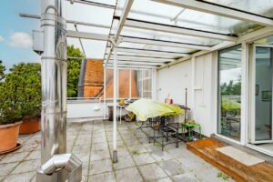 Überdachter Teil Dachterrasse