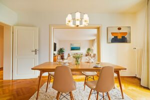 Offen gestalteter Wohn- Essbereich / Staging