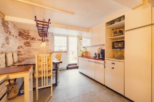 Küche und Esszimmer