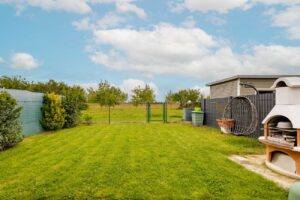 Ausblick Wintergarten und Garten