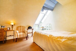 Kinderschlafzimmer/ Büro