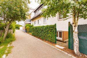 Zugang Gartennische vom Hinterzugang