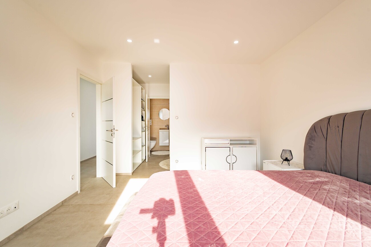 OG Elternschlafzimmer mit Zugang zu...