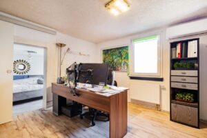 Büro im OG