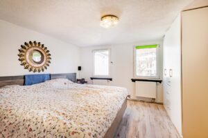 Schlafzimmer im OG