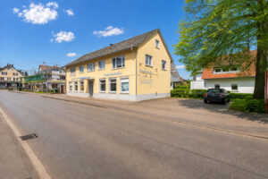 Straßenansicht