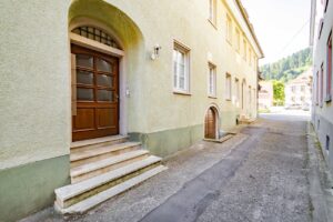 Eingang Wohnhaus