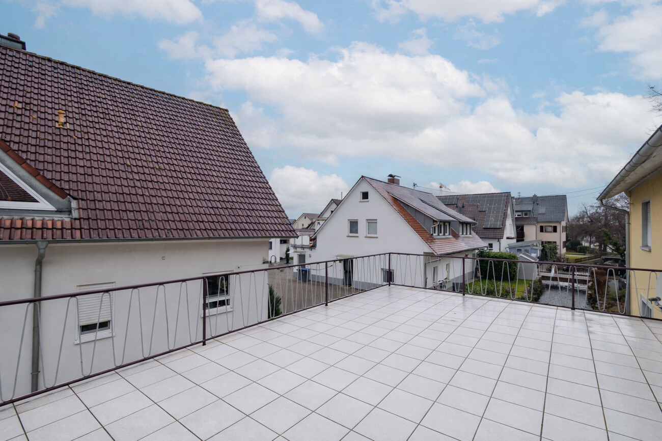 Zustand Balkon 1.OG