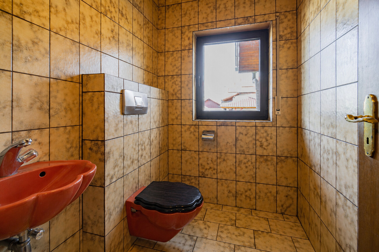 Gäste-WC leer