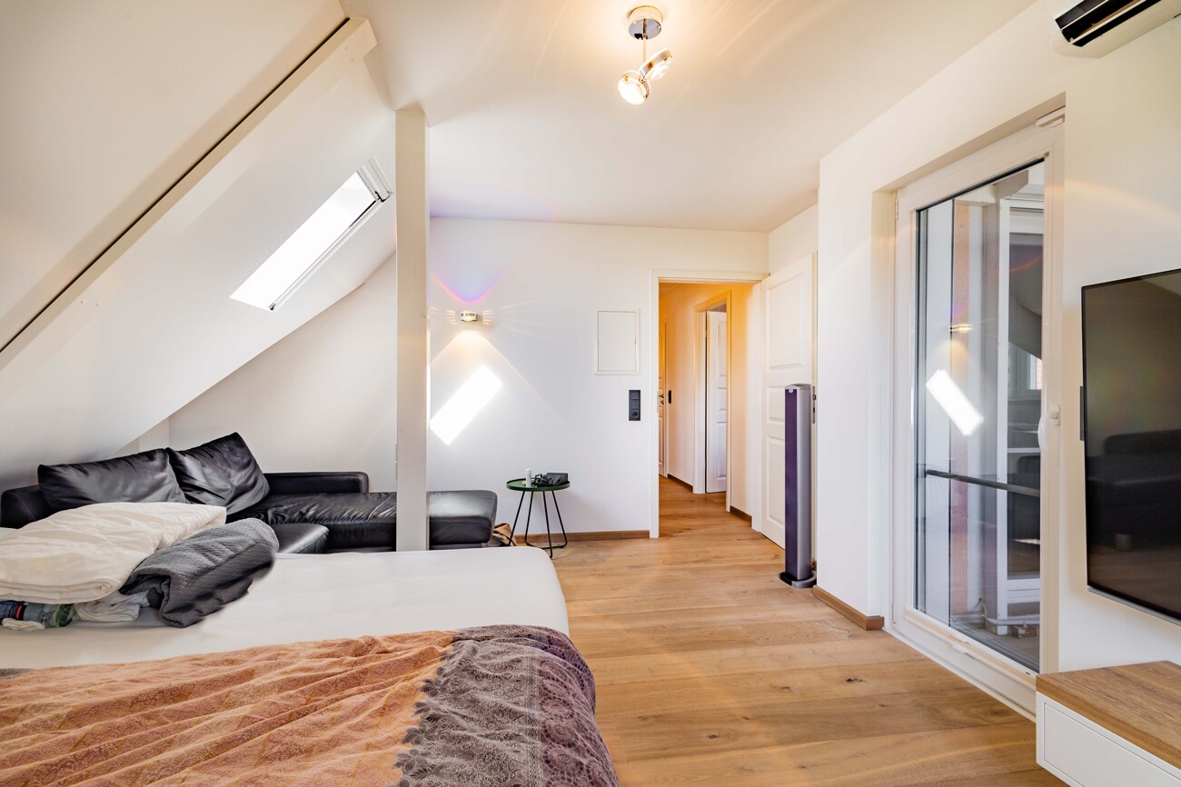 2. Schlafzimmer mit Balkon