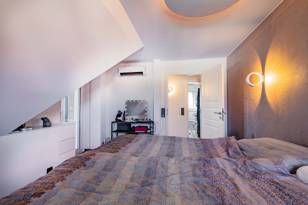 Schlafzimmer mit Balkon